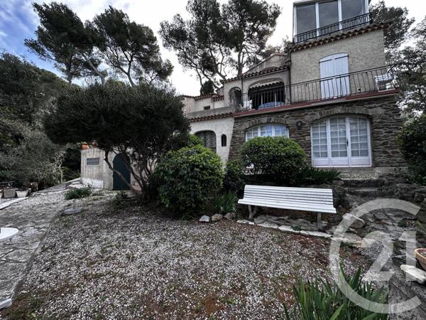 Maison à vendre  6 pièces - 114 m2 CARQUEIRANNE - 83
