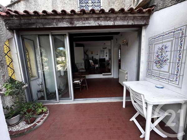 Maison à vendre  6 pièces - 114 m2 CARQUEIRANNE - 83