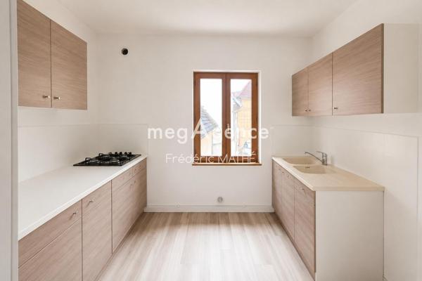 Immeuble à BAR-SUR-SEINE, 10110 - 81m²