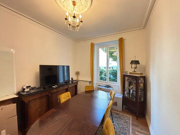 Bureaux à louer à Nantes standing rénové avec grande hauteur sous plafond
