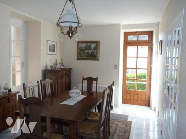 CULAN (18) Cher, A vendre au sein du quartier historique une charmante maison de famille de 124...