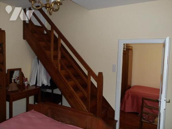 CULAN (18) Cher, A vendre au sein du quartier historique une charmante maison de famille de 124...