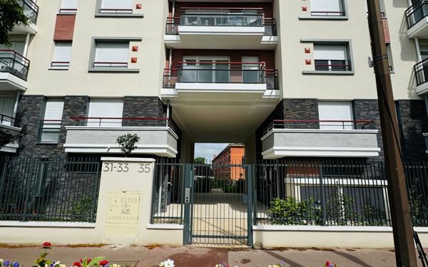 Appartement à louer    1 pièce •  Livry-Gargan