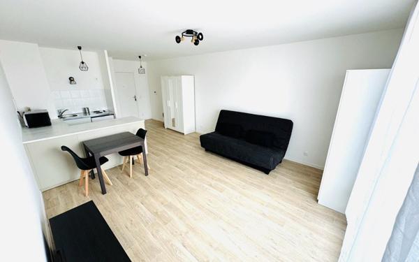 Appartement à louer    1 pièce •  Livry-Gargan