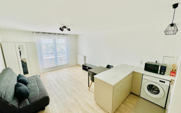 Appartement à louer    1 pièce •  Livry-Gargan