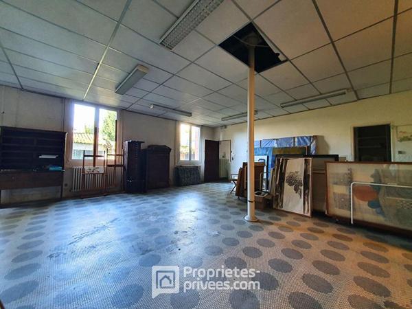 A VENDRE : Immeuble de 365 m2 à réinventer à Tours (Prébendes)