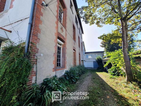 A VENDRE : Immeuble de 365 m2 à réinventer à Tours (Prébendes)
