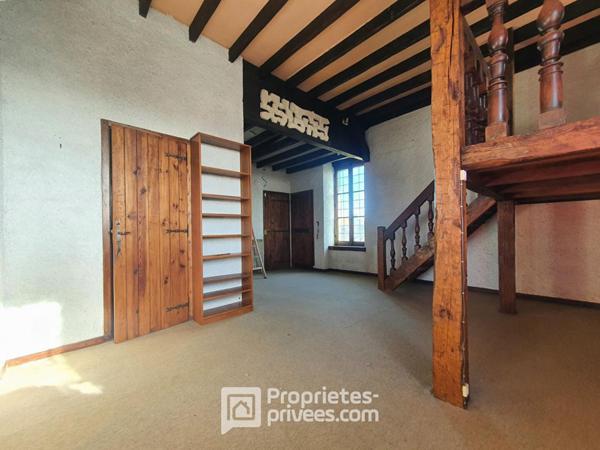 A VENDRE : Immeuble de 365 m2 à réinventer à Tours (Prébendes)