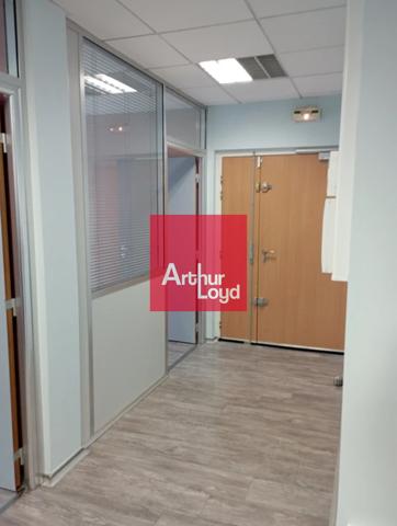 BUREAUX A LOUER 3ème ETAGE - EUROPOLE 89 m²