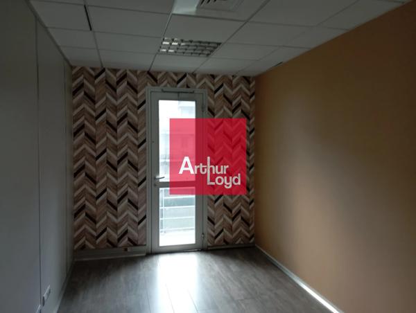 BUREAUX A LOUER 3ème ETAGE - EUROPOLE 89 m²