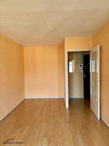 Studio place Francheville - FRANCHEVILLE - Place Francheville, ...