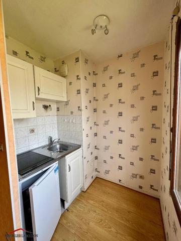Studio place Francheville - FRANCHEVILLE - Place Francheville, ...