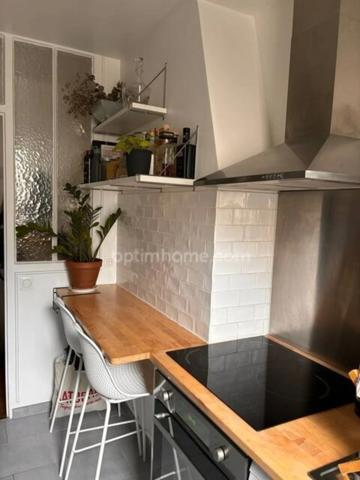 Appartement à louer 2 pièces PARIS 20EME ARRONDISSEMENT (75)