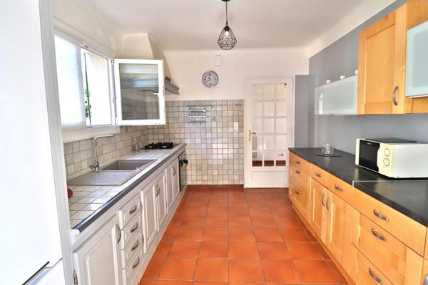 Maison Pia 5 pièce(s) 159 m2