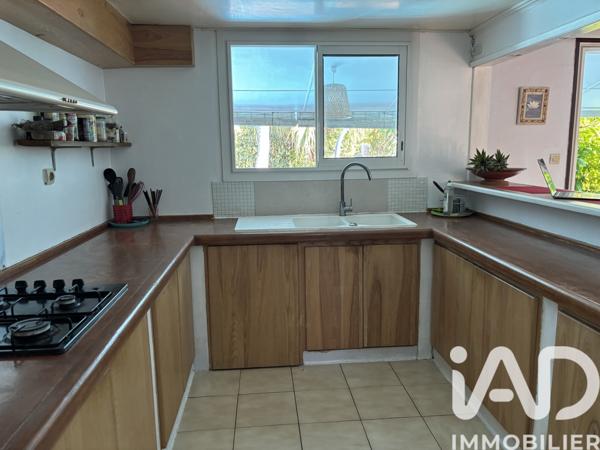 Maison à vendre 6 pièces 130 m² L'Étang-Salé