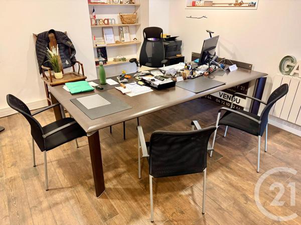 à vendre  80 m2 LYON - 69003