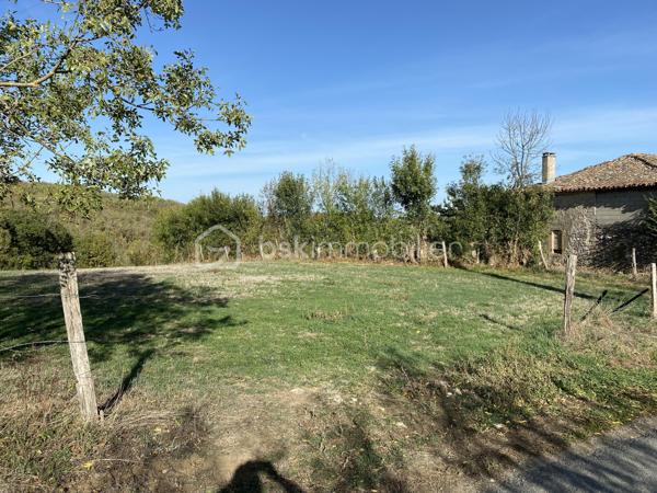 Terrain de 1 178 m²