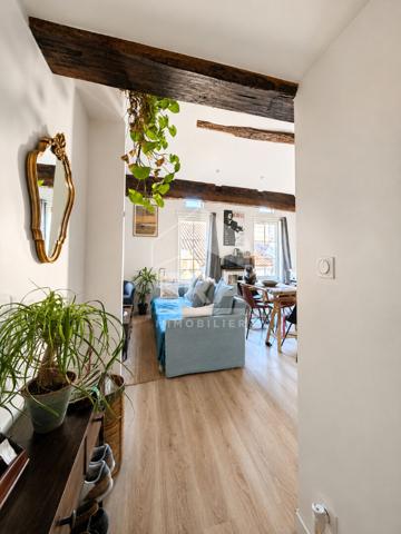 Appartement atypique de 2 pièces en plein coeur de Saintes