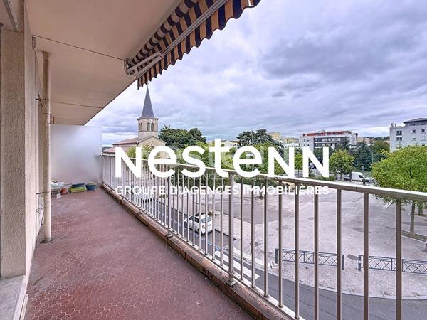 Grand Appartement T4 avec Terrasse Cave Place Curial - 69500 BRON