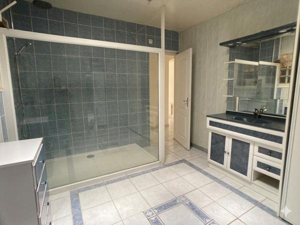 Maison de 191 m² avec piscine – à proximité de Saint-Gilles-Croix-de-Vie