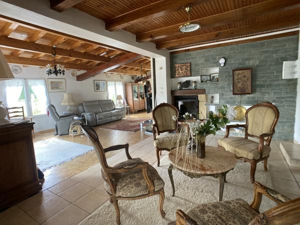 Maison de 191 m² avec piscine – à proximité de Saint-Gilles-Croix-de-Vie