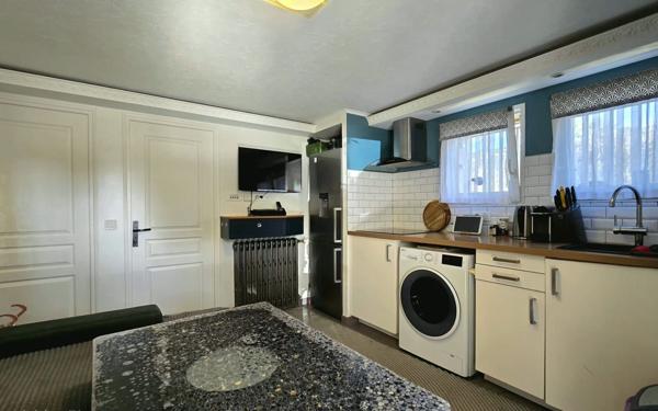 Maison à vendre    11 pièces • 233 m2 Ris-Orangis