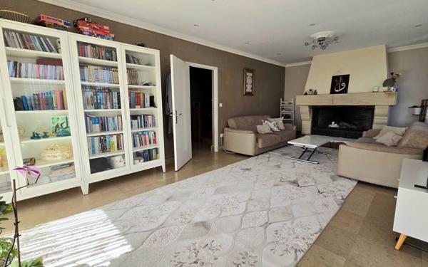 Maison à vendre    11 pièces • 233 m2 Ris-Orangis