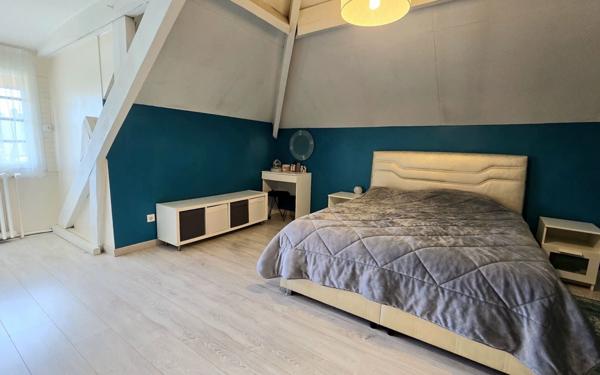 Maison à vendre    11 pièces • 233 m2 Ris-Orangis