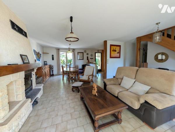 Maison Familiale - 4 chambres - Véranda - Garage -  Terrain 559m²