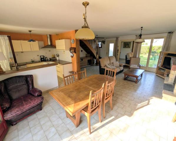 Maison Familiale - 4 chambres - Véranda - Garage -  Terrain 559m²