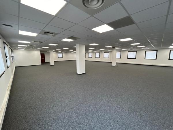 Bureaux de standing à louer avec parkings en ZFU - 13016 Marseille