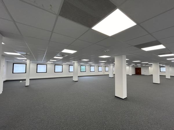 Bureaux de standing à louer avec parkings en ZFU - 13016 Marseille