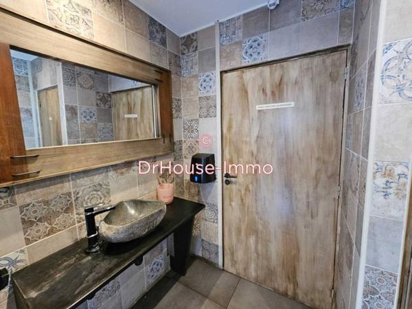 Commerce à vendre 2 pièces de 157 m²