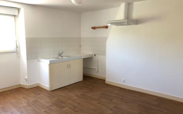 Appartement à louer    3 pièces •  Vergt