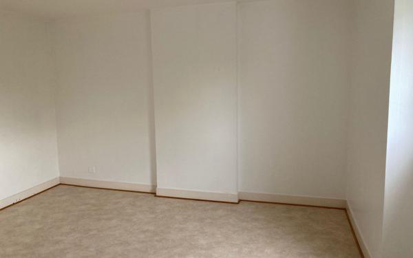 Appartement à louer    3 pièces •  Vergt