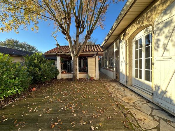 À vendre - Maison des années 70 - 2 chambres - Sous-sol - Terrain de 461 m² - Colomiers