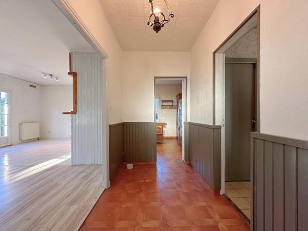 À vendre - Maison des années 70 - 2 chambres - Sous-sol - Terrain de 461 m² - Colomiers