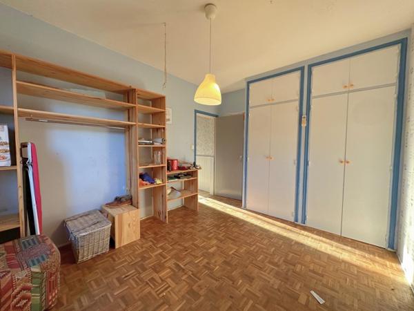 À vendre - Maison des années 70 - 2 chambres - Sous-sol - Terrain de 461 m² - Colomiers