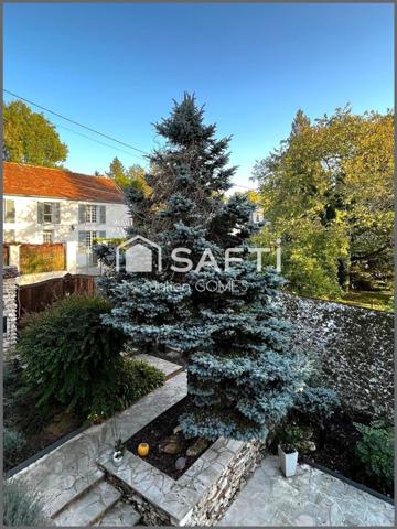 "Amoureux des chevaux, cette propriété est faite pour vous."