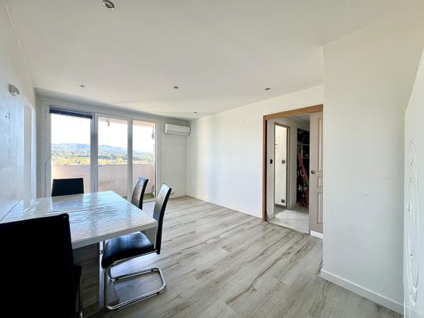 Marseille (13013) 13013 MARSEILLE / La Rose - Résidence LA SAUVAGINE - Appartement 5 pièces 78m2, balcon et cave.