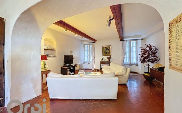 Maison à vendre    7 pièces • 243,95 m2 Roquebrune-sur-Argens