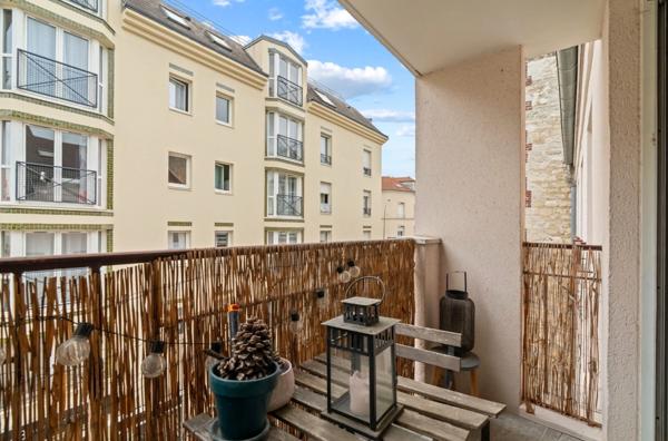 NOGENT-SUR-MARNE - 94130 - VILLAGE - APPARTEMENT FAMILIAL - ETAGE 3/3 - ASCENSEUR - BALCON - PARKING - CAVE PRIVATIVE