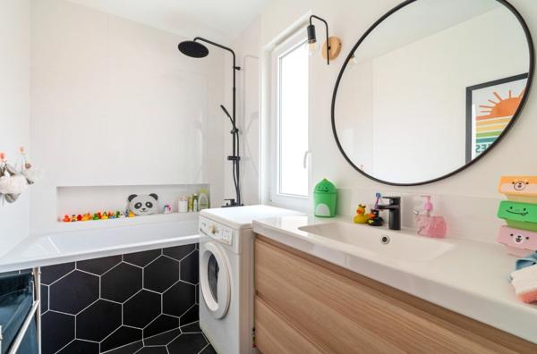 NOGENT-SUR-MARNE - 94130 - VILLAGE - APPARTEMENT FAMILIAL - ETAGE 3/3 - ASCENSEUR - BALCON - PARKING - CAVE PRIVATIVE