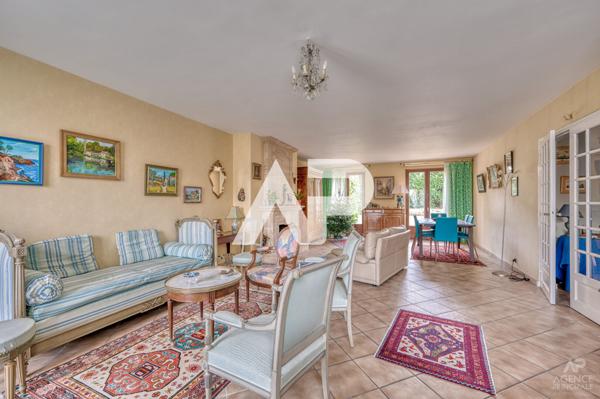 Maison Rueil Malmaison 7 pièce(s) 171m2 1 210 000 € **  - Référence  20096