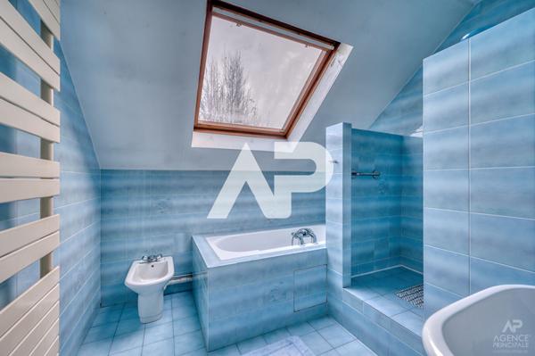 Maison Rueil Malmaison 7 pièce(s) 171m2 1 210 000 € **  - Référence  20096