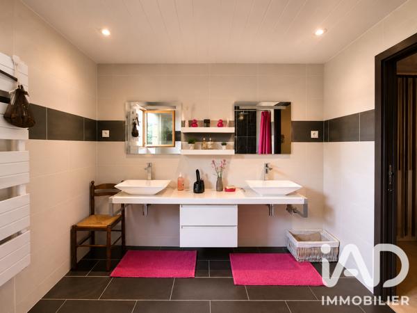 Maison à vendre 8 pièces 240 m² Aiglemont