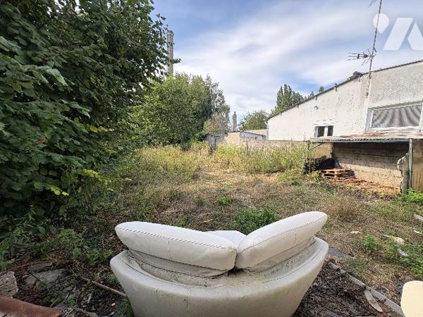 Maison de ville à rénover avec jardin – Saint-Ouen