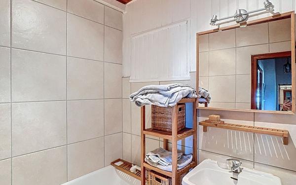 Maison à vendre    7 pièces •  Chambles