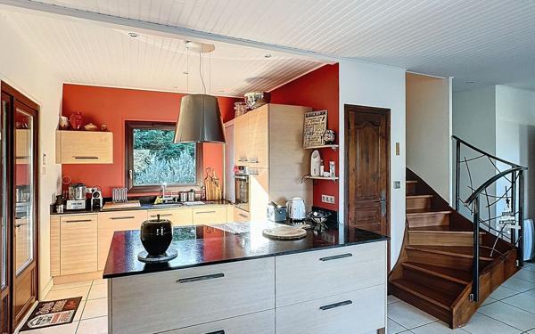 Maison à vendre    7 pièces •  Chambles