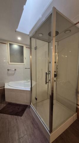 Maison contemporaine de 247 m² sur son terrain clos de 2 000m² au calme